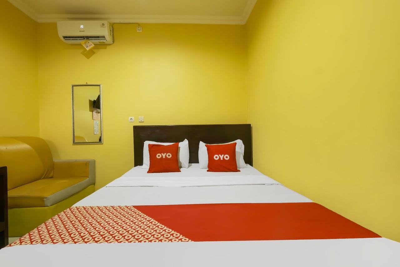 Oyo 92483 Hotel Kirana Salatiga Kültér fotó