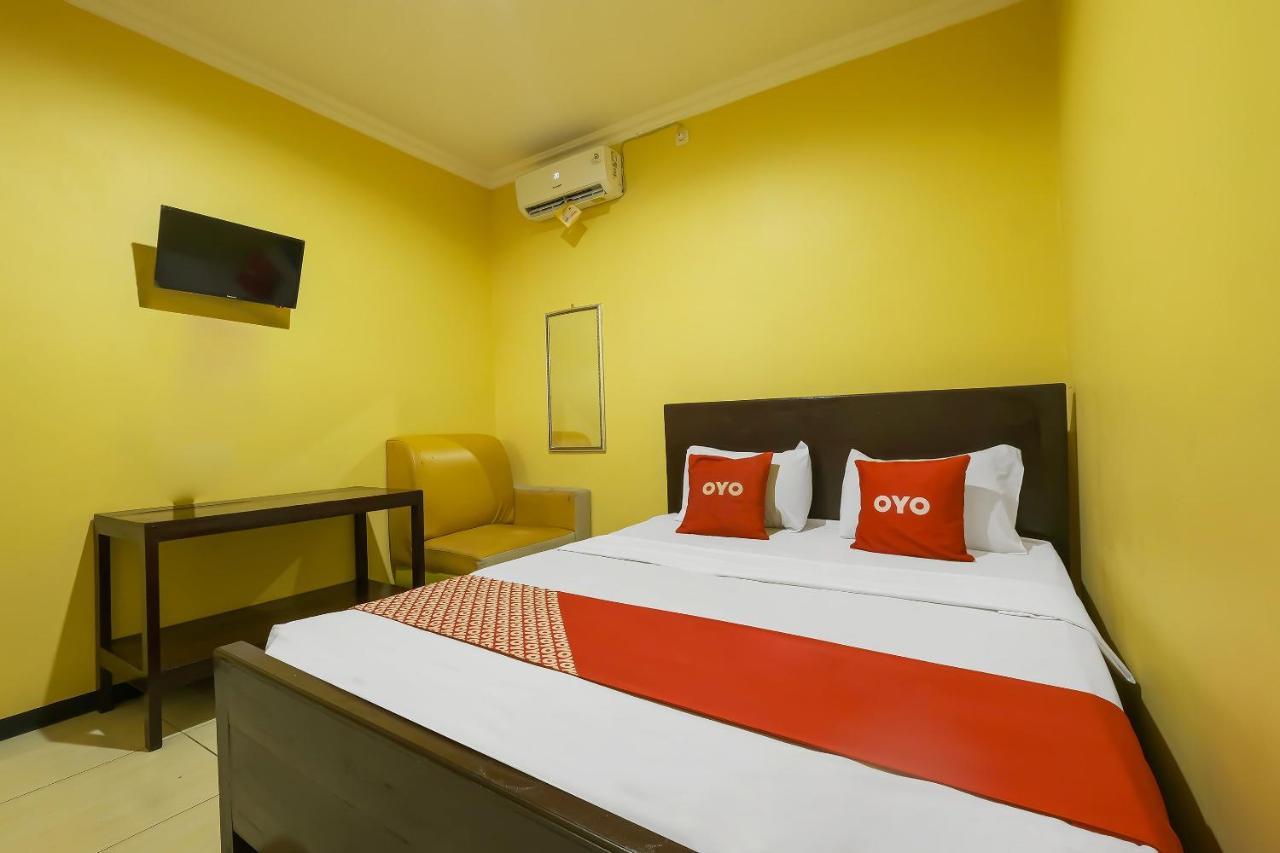 Oyo 92483 Hotel Kirana Salatiga Kültér fotó