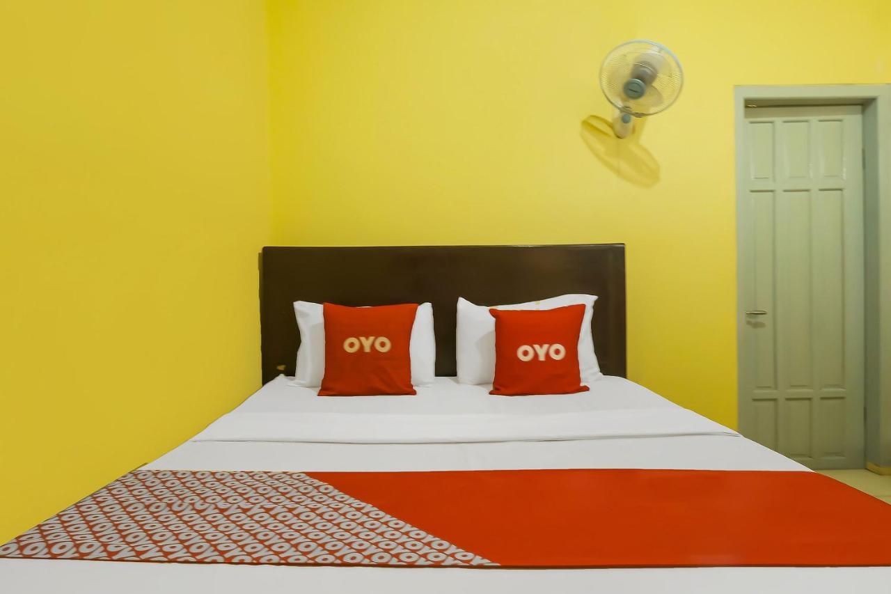 Oyo 92483 Hotel Kirana Salatiga Kültér fotó
